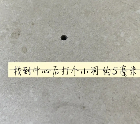 岷县瓷砖空鼓维修公司专业解答在瓷砖铺贴过程中，如果砂料搅拌不均匀，将会带来以下问题